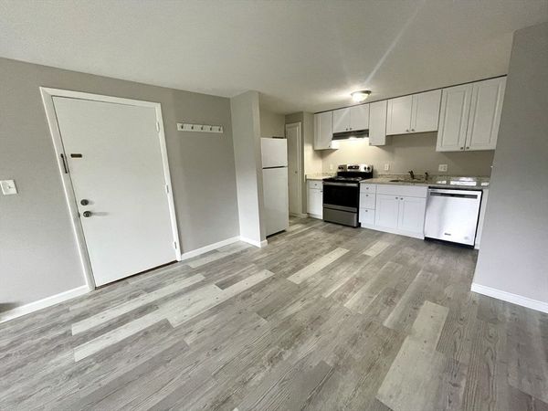 14B Mayberry Dr., Unit 8, Westborough, MA 01581