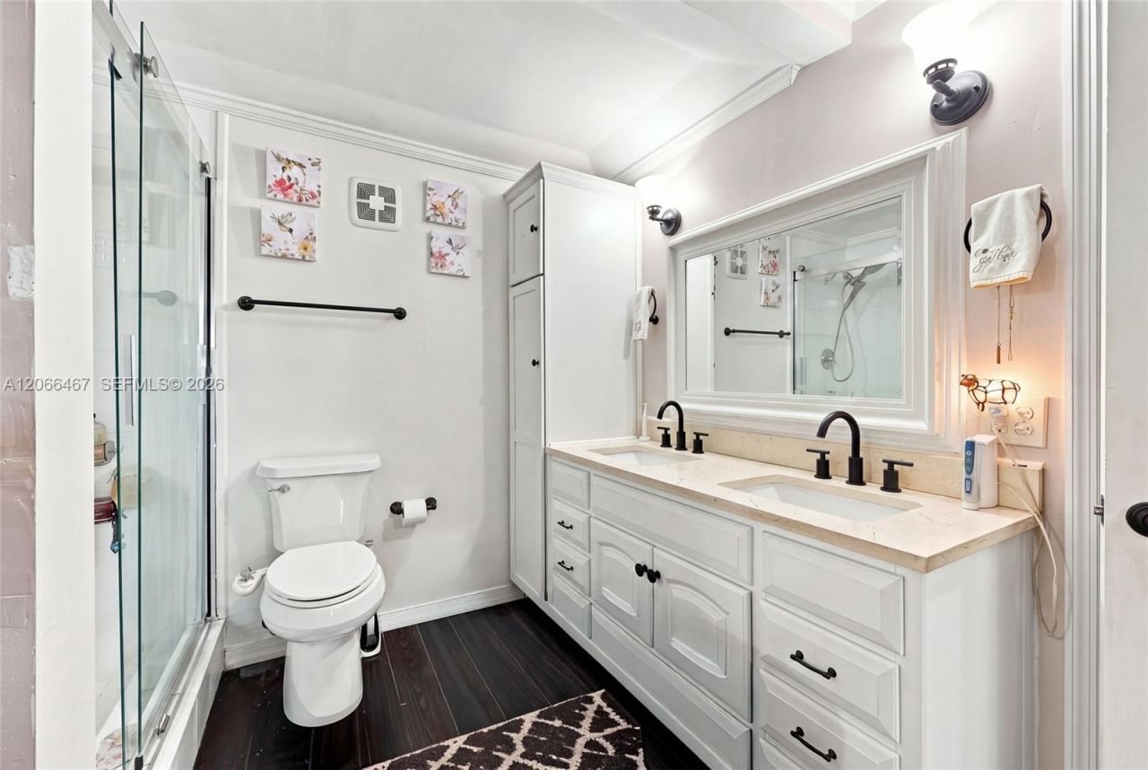 5900 NW 17th Pl , Unit 203, Sunrise, FL 33313 Photo