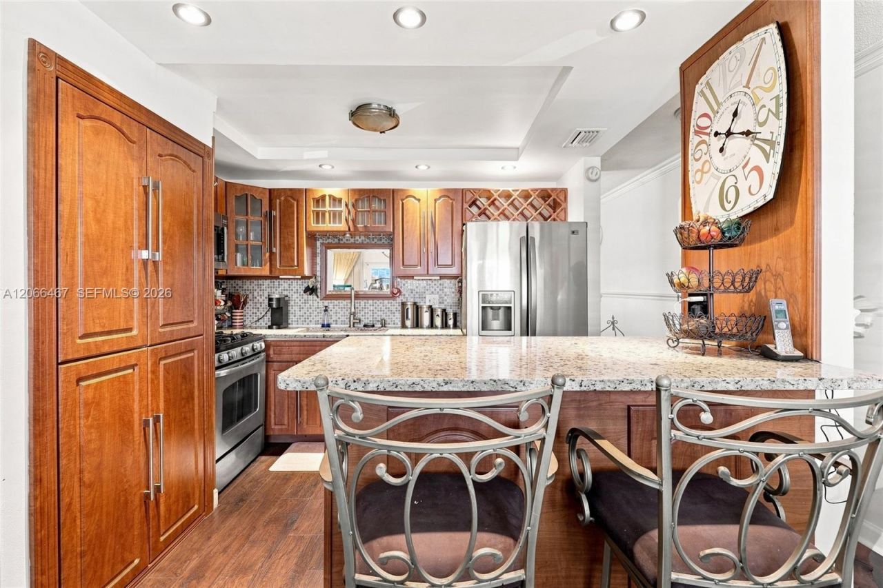 5900 NW 17th Pl , Unit 203, Sunrise, FL 33313 Photo