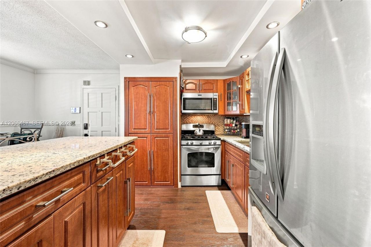 5900 NW 17th Pl , Unit 203, Sunrise, FL 33313 Photo