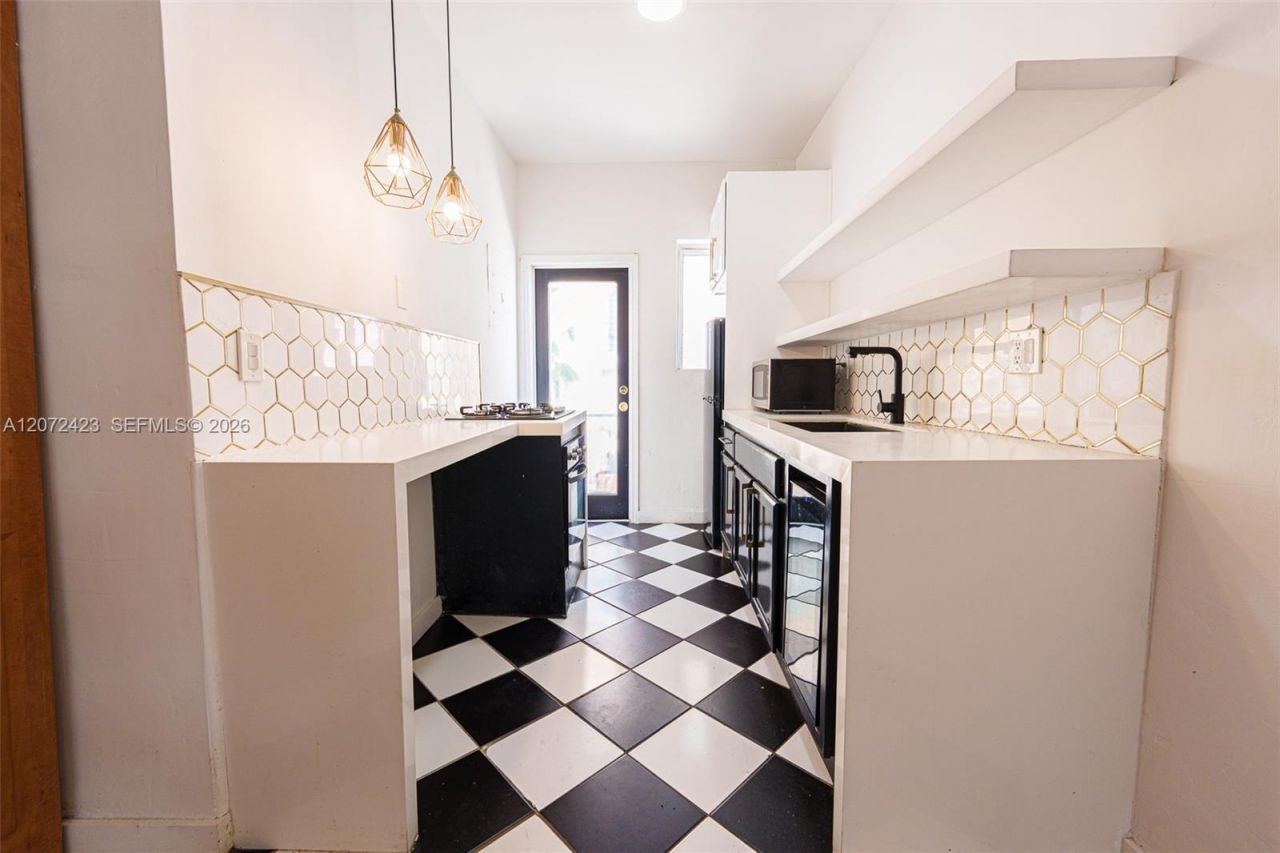 1351 Meridian Ave, Unit 10, Miami Beach, FL 33139 Photo