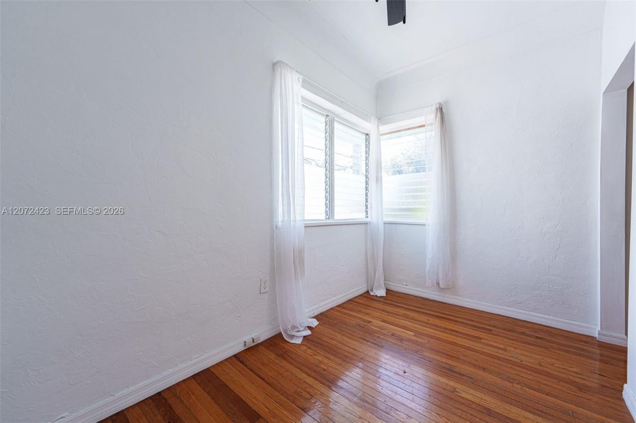 1351 Meridian Ave, Unit 10, Miami Beach, FL 33139 Photo