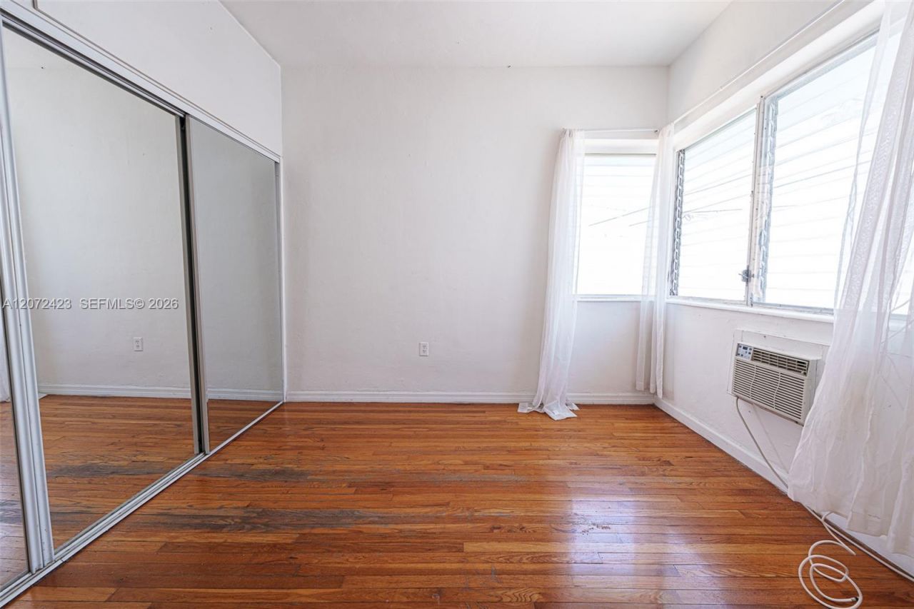 1351 Meridian Ave, Unit 10, Miami Beach, FL 33139 Photo