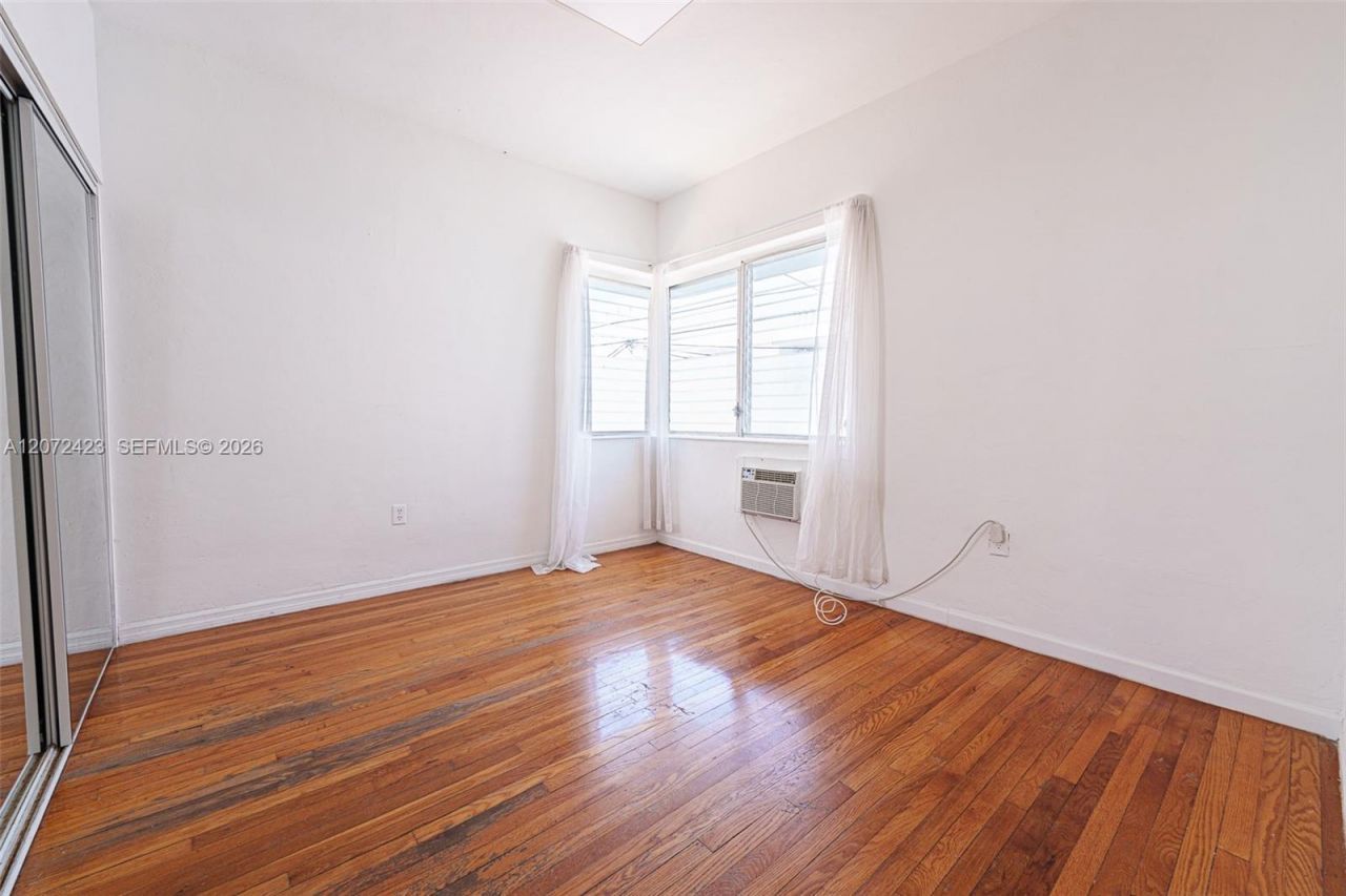 1351 Meridian Ave, Unit 10, Miami Beach, FL 33139 Photo