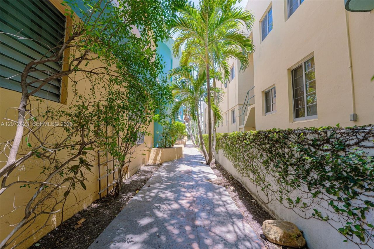 1351 Meridian Ave, Unit 10, Miami Beach, FL 33139 Photo