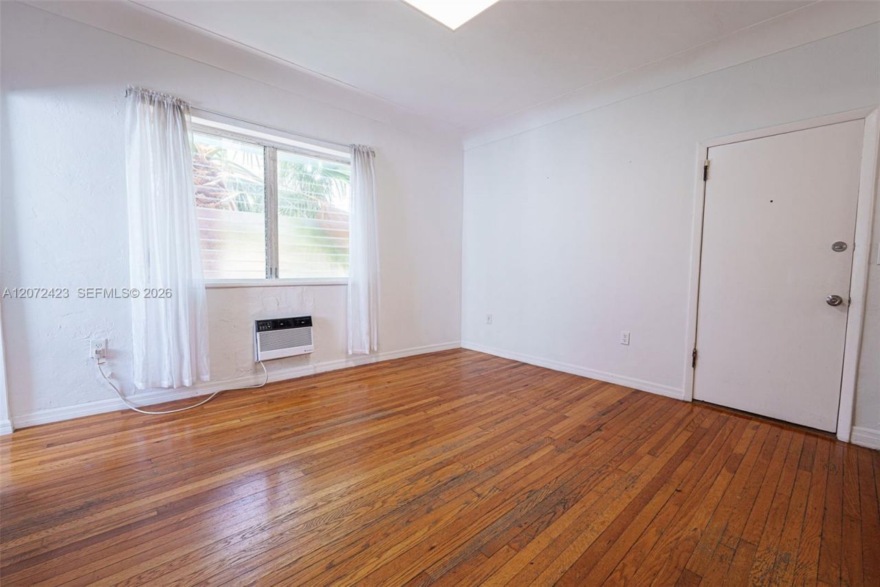 1351 Meridian Ave, Unit 10, Miami Beach, FL 33139 Photo