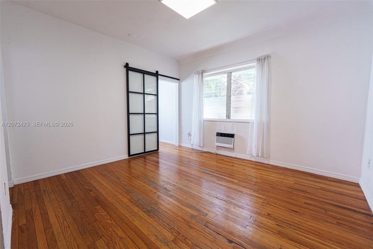 1351 Meridian Ave, Unit 10, Miami Beach, FL 33139 Photo