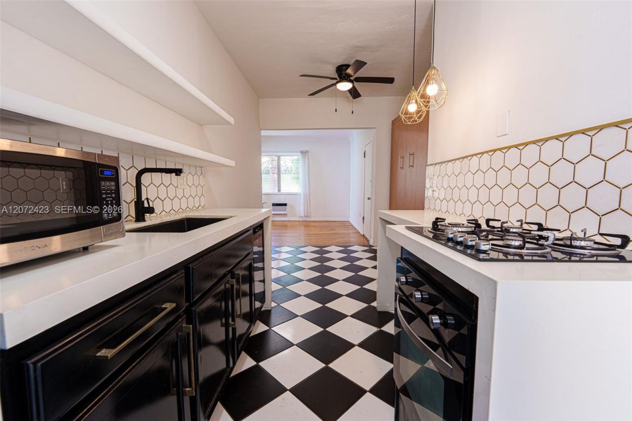 1351 Meridian Ave, Unit 10, Miami Beach, FL 33139 Photo