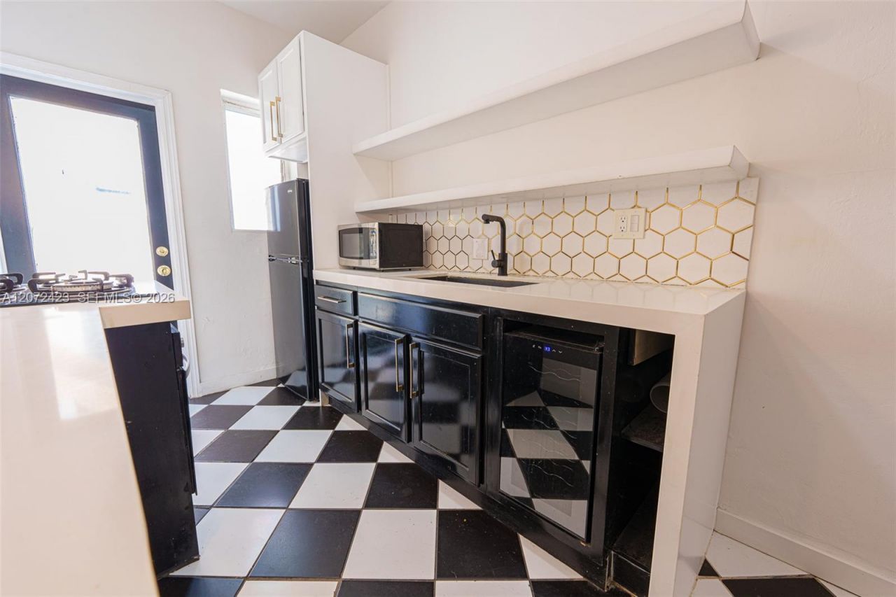 1351 Meridian Ave, Unit 10, Miami Beach, FL 33139 Photo