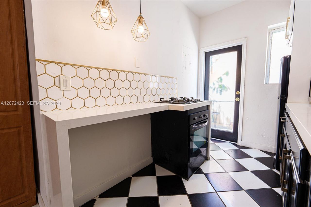 1351 Meridian Ave, Unit 10, Miami Beach, FL 33139 Photo