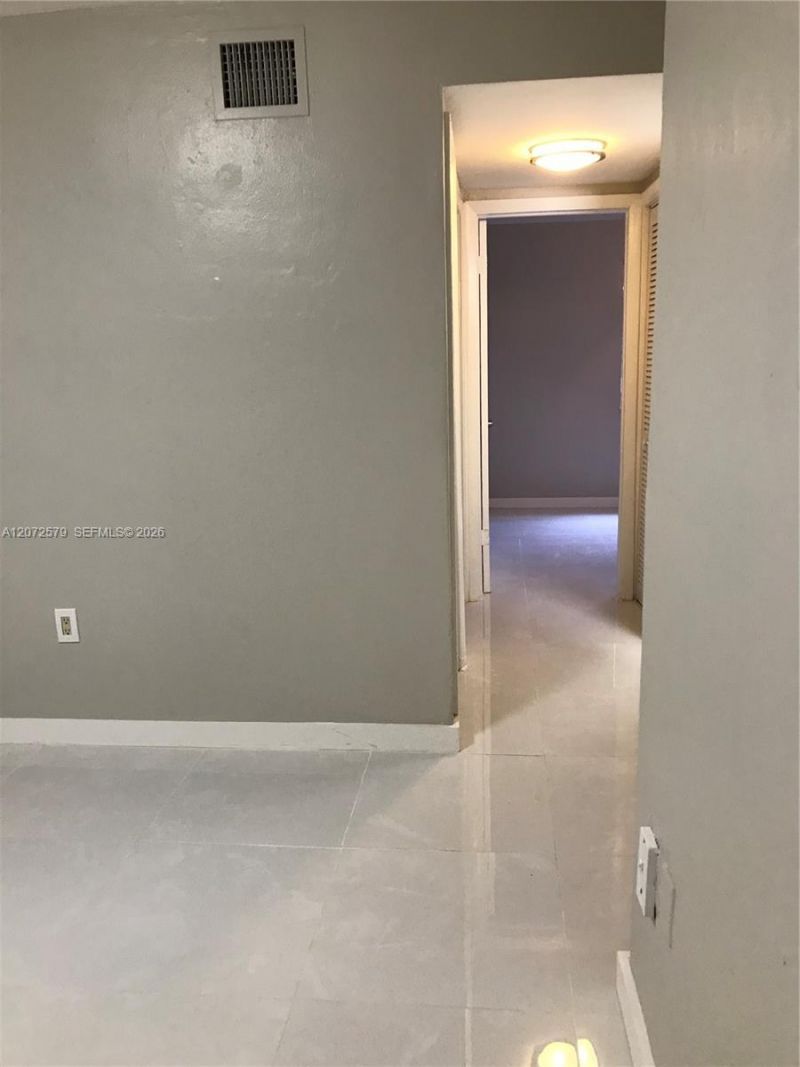 1800 NW 19th St, Unit 2, Miami, FL 33125 Photo