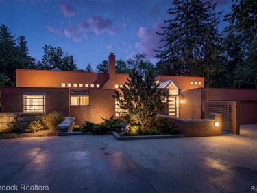 25850 Romany Way, Franklin Village, Mi 48025