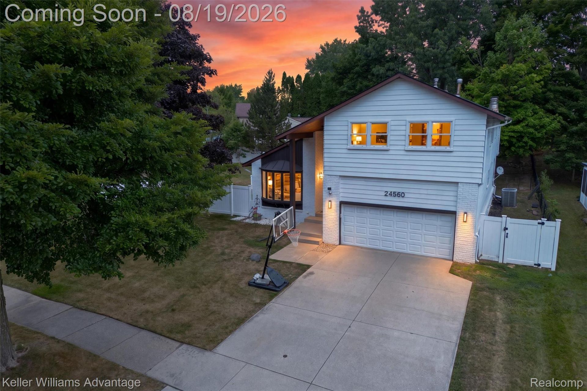 24560 Knollwood Street, Novi, Mi 48375 Main Photo