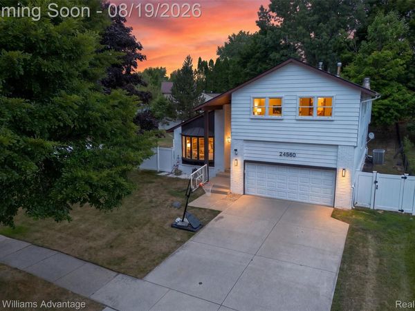 24560 Knollwood Street, Novi, Mi 48375