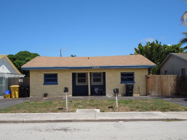 1416 S M Street, Unit 1, Lake Worth, FL 33460
