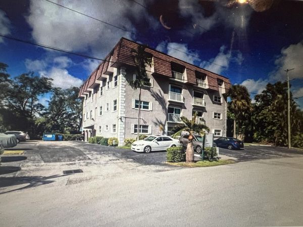 5951 NE 14th Lane, Unit 204N, Fort Lauderdale, FL 33334