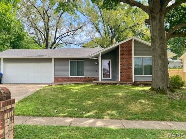 734 Millwood Drive, St Peters, MO 63376