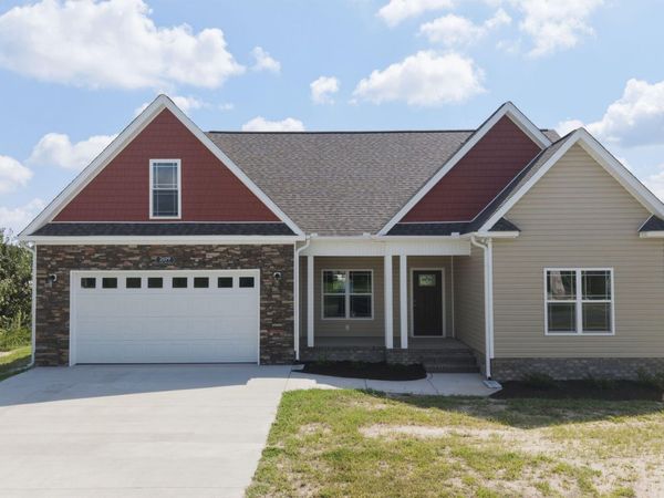 2699 Whitaker Glen Drive, Farmville, NC 27828
