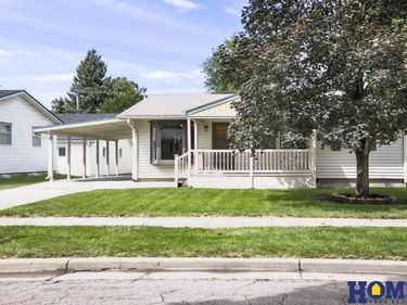 4220 Greenwood Street, Lincoln, NE 68504