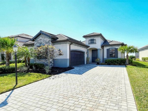 6132 CESSNA RUN, BRADENTON, FL 34211