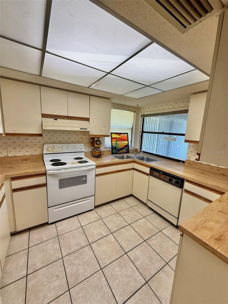 3112 Vivienda Boulevard, Bradenton, FL 34207 Photo