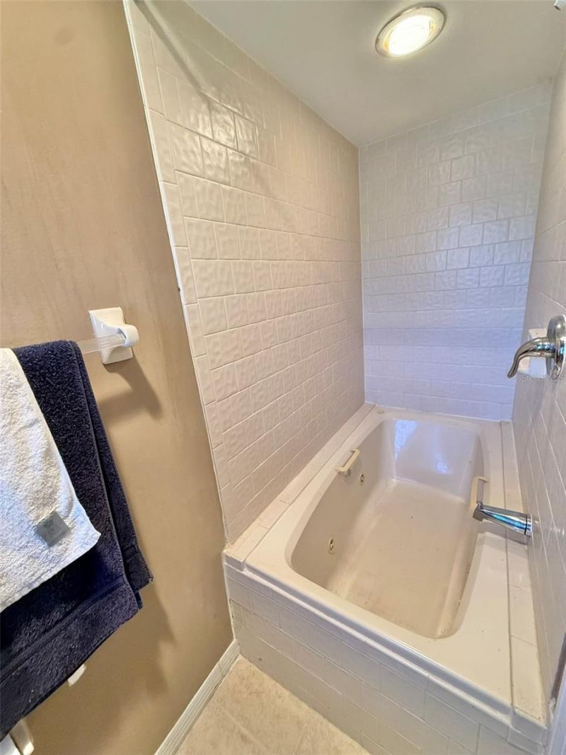 3112 Vivienda Boulevard, Bradenton, FL 34207 Photo
