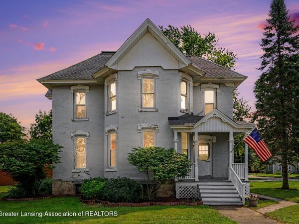 111 Oakland , St. Johns, MI 48879