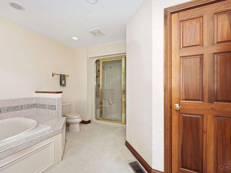6955 Tradewinds Court, Liberty Township, OH 45011 Photo 32