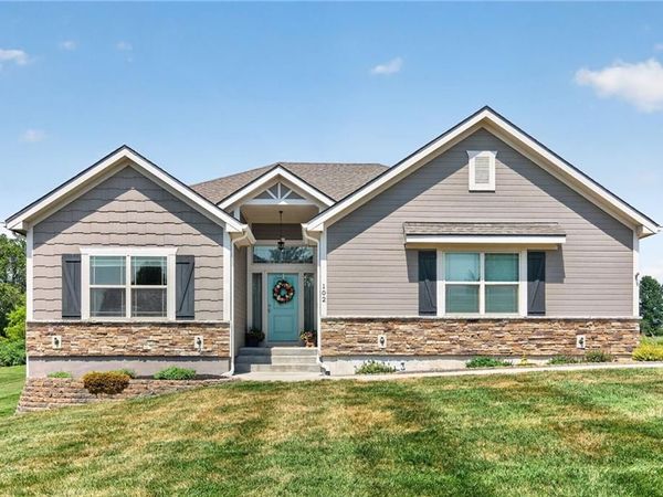 102 Dorchester Drive, Plattsburg, MO 64477