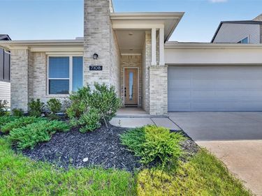 7108 Talon Bluff Drive, Fort Worth, TX 76179
