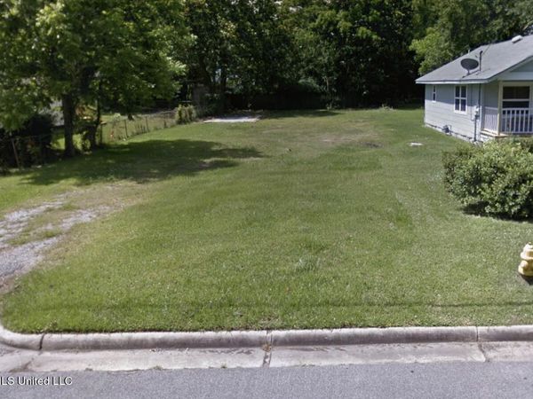 1408 Polk Avenue, Pascagoula, MS 39567