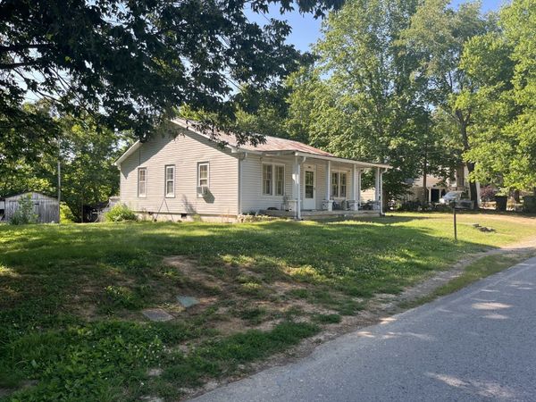 105 Valley View St, Ashland City, TN 37015