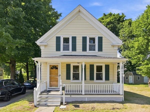 24 Railroad Ave, Norwood, MA 02062