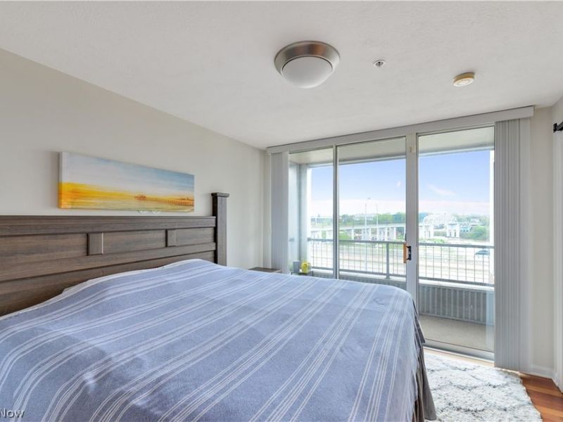 2222 Detroit Avenue , Unit 907, Cleveland, OH 44113 Photo 19