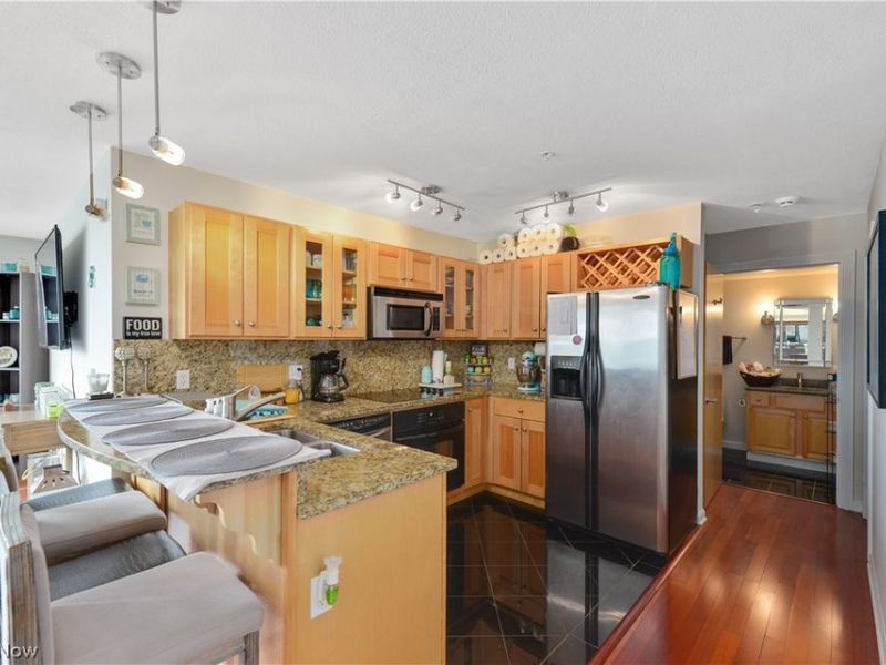 2222 Detroit Avenue , Unit 907, Cleveland, OH 44113 Photo 3