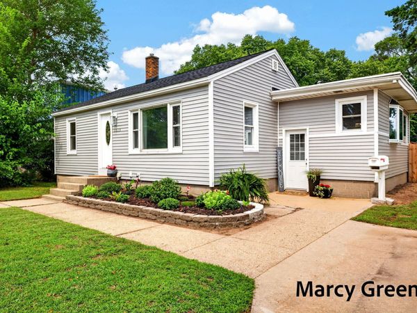 1519 Grant Avenue, Grand Haven, MI 49417