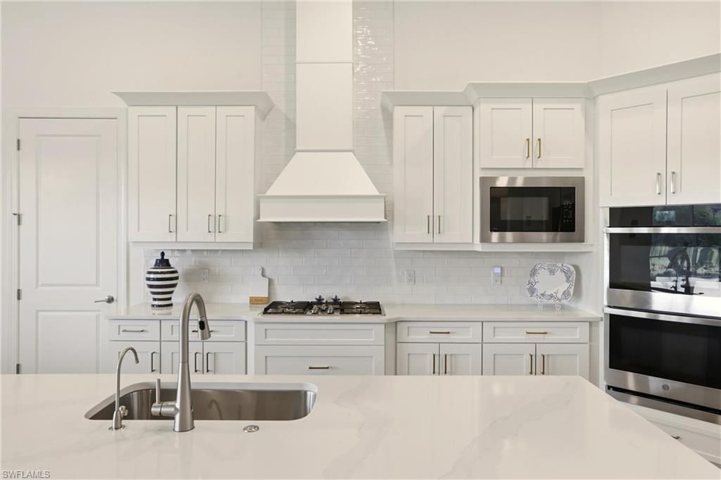 11420 Canal Grande Dr, Fort Myers, FL 33913 Photo