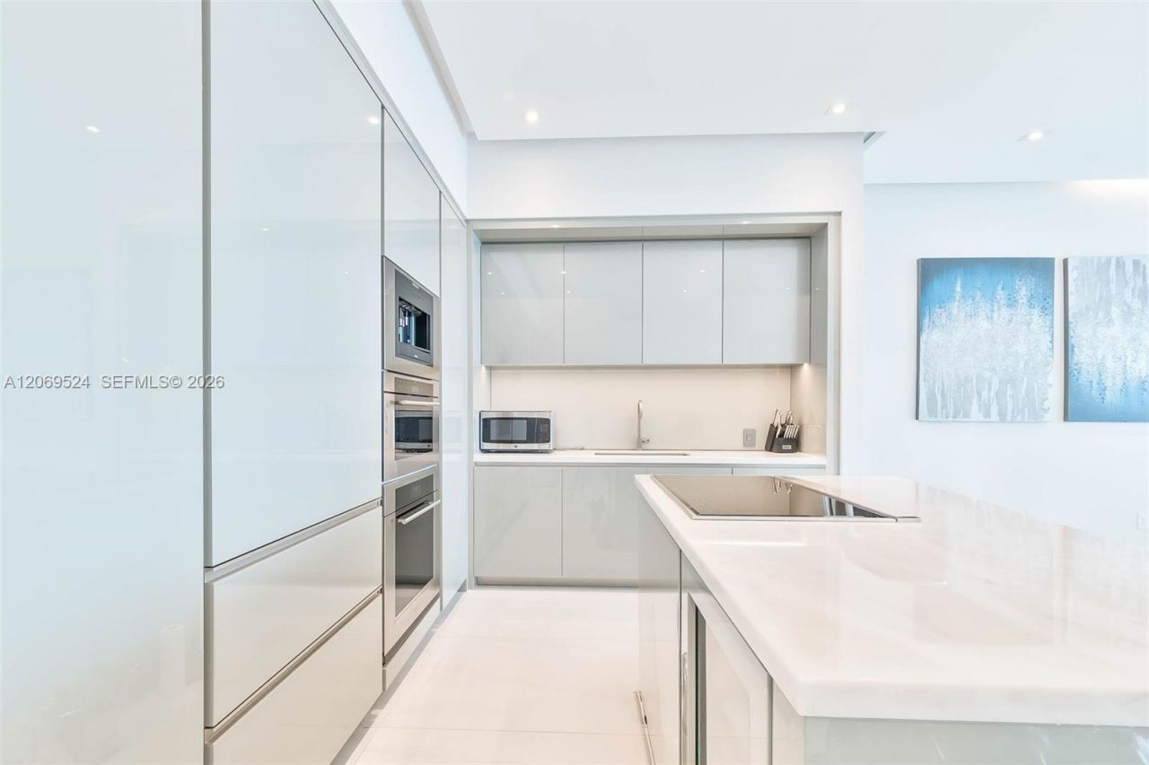 18975 Collins Ave, Unit 5403, Sunny Isles Beach, FL 33160 Photo
