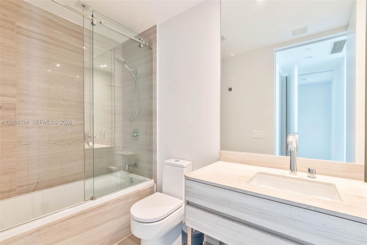 18975 Collins Ave, Unit 5403, Sunny Isles Beach, FL 33160 Photo