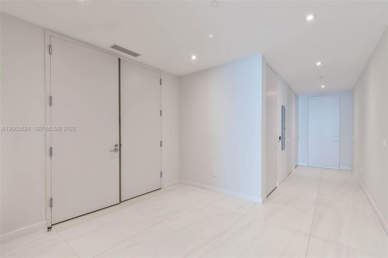 18975 Collins Ave, Unit 5403, Sunny Isles Beach, FL 33160 Photo
