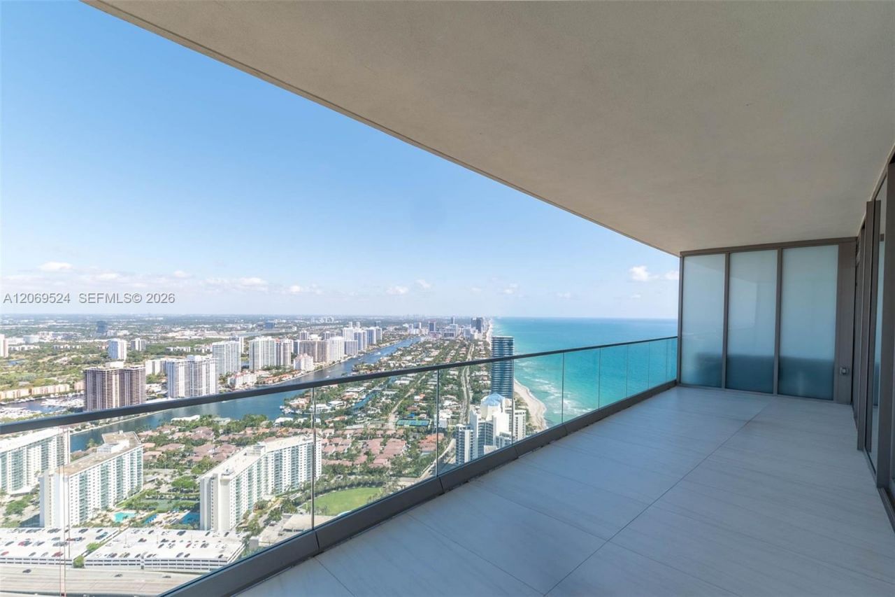 18975 Collins Ave, Unit 5403, Sunny Isles Beach, FL 33160 Photo