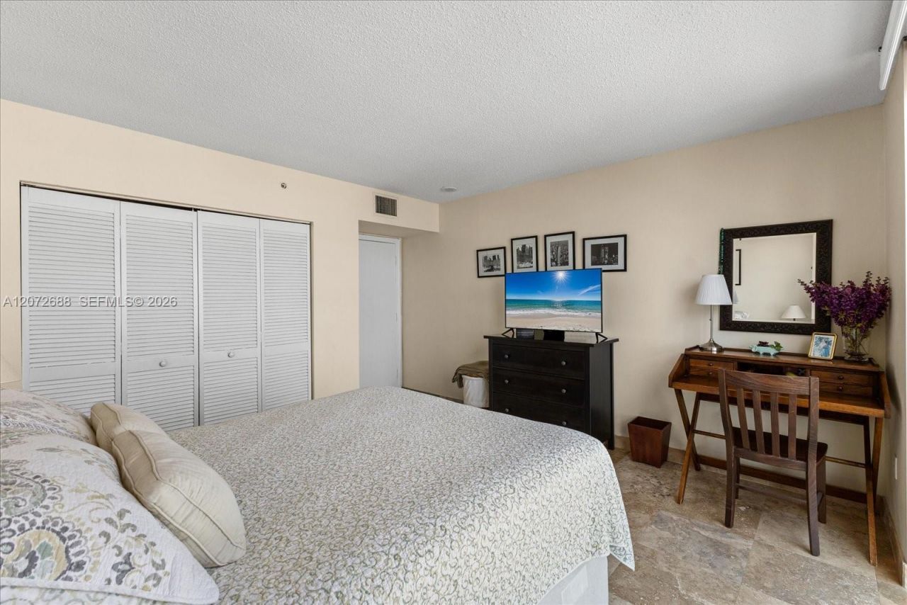 90 Alton Rd , Unit 2005, Miami Beach, FL 33139 Photo
