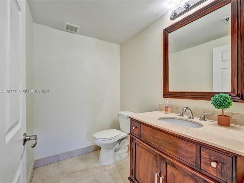 7490 NW 115th Ct, Doral, FL 33178 Photo