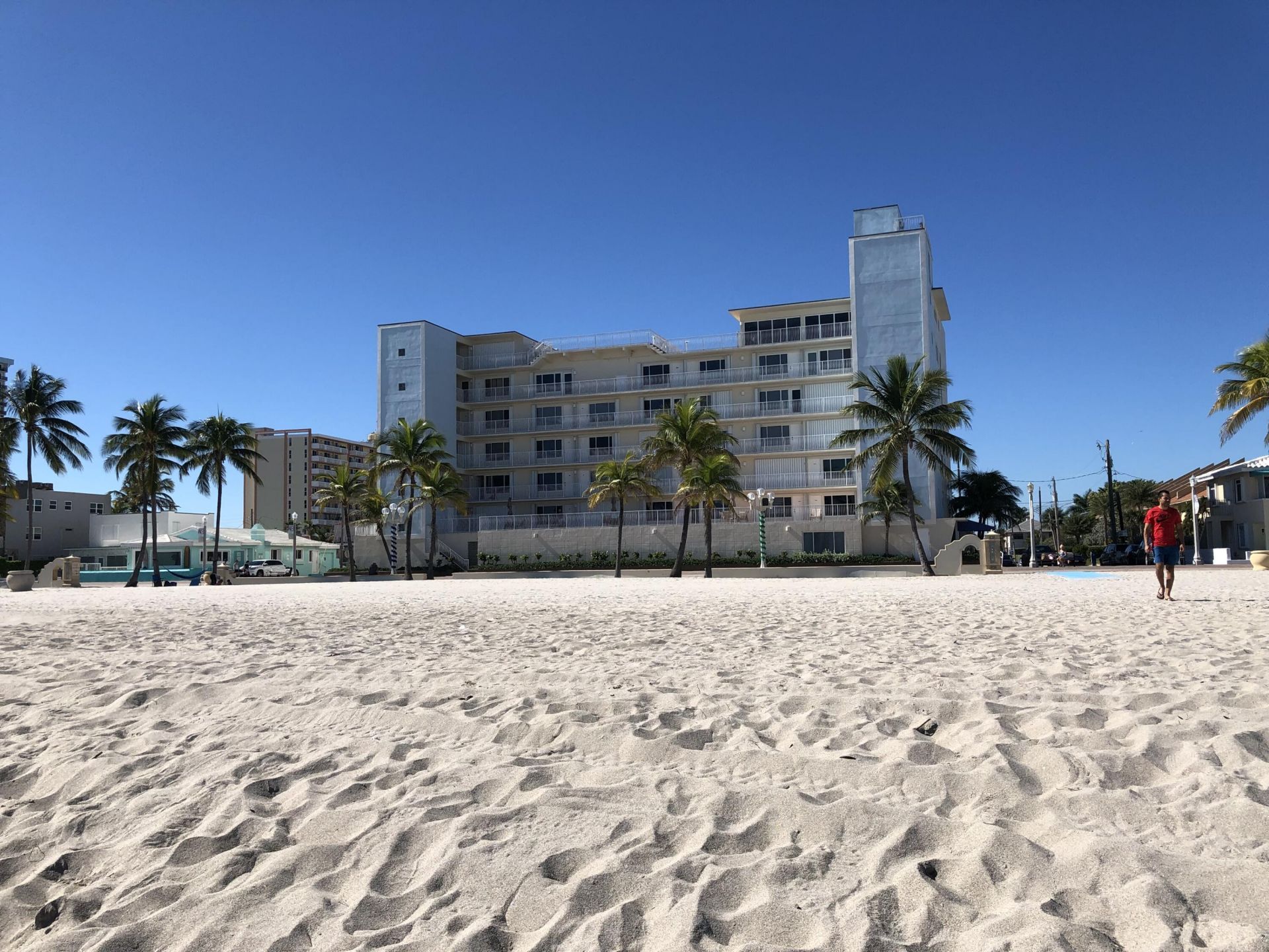 300 Oregon Street, Unit 303, Hollywood, FL 33019 Photo
