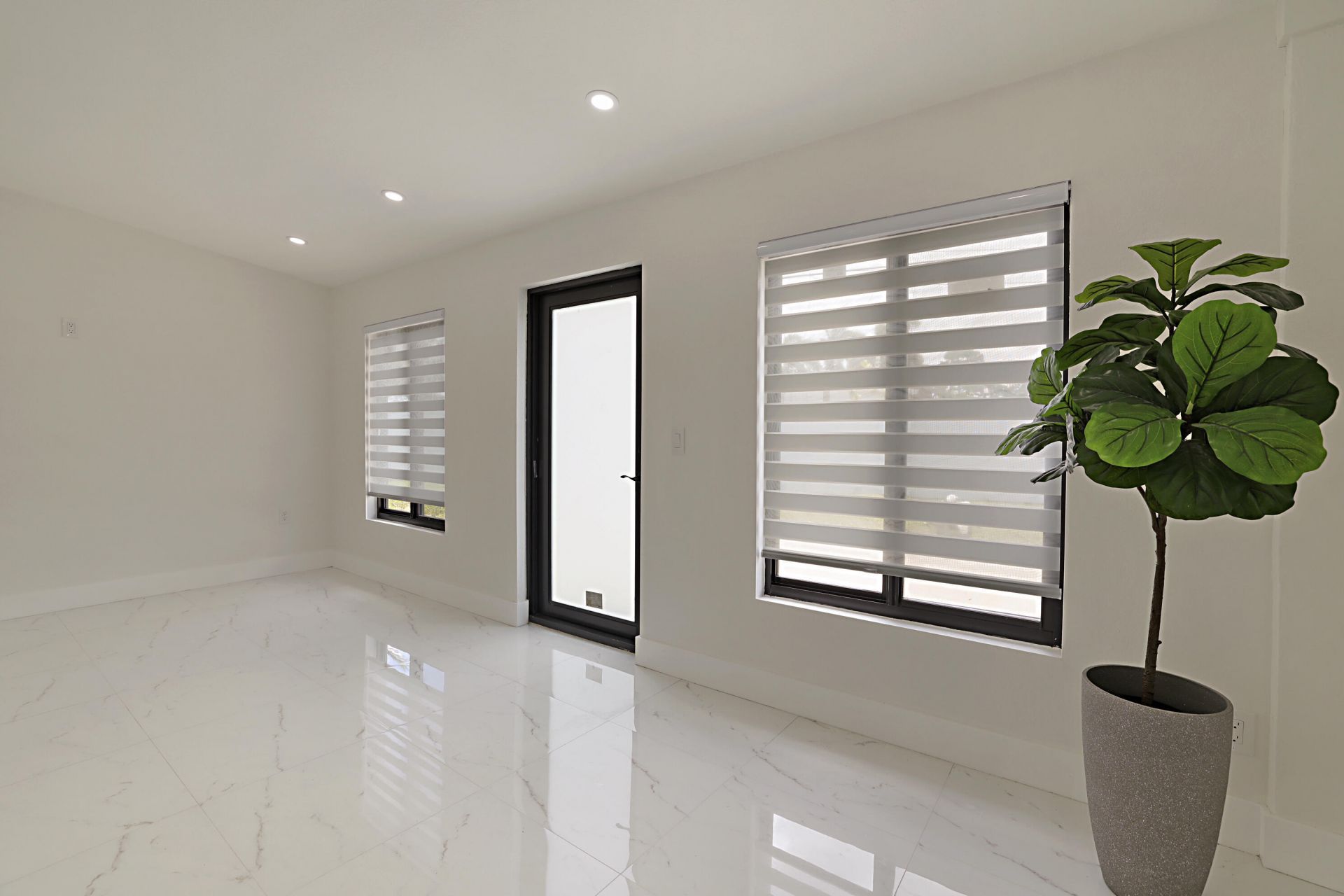 421 Fontana Drive, Palm Springs, FL 33461 Photo