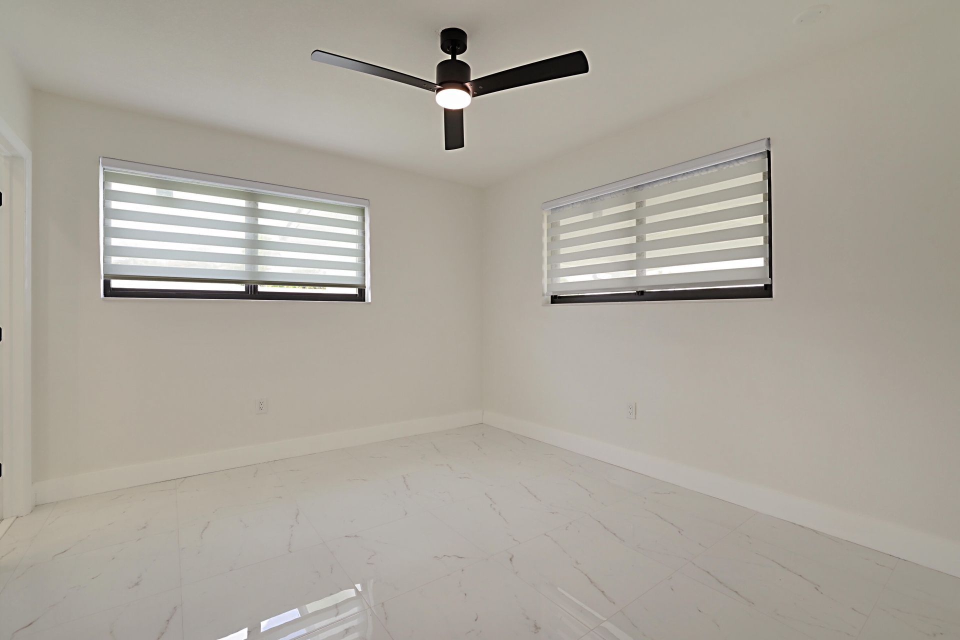 421 Fontana Drive, Palm Springs, FL 33461 Photo