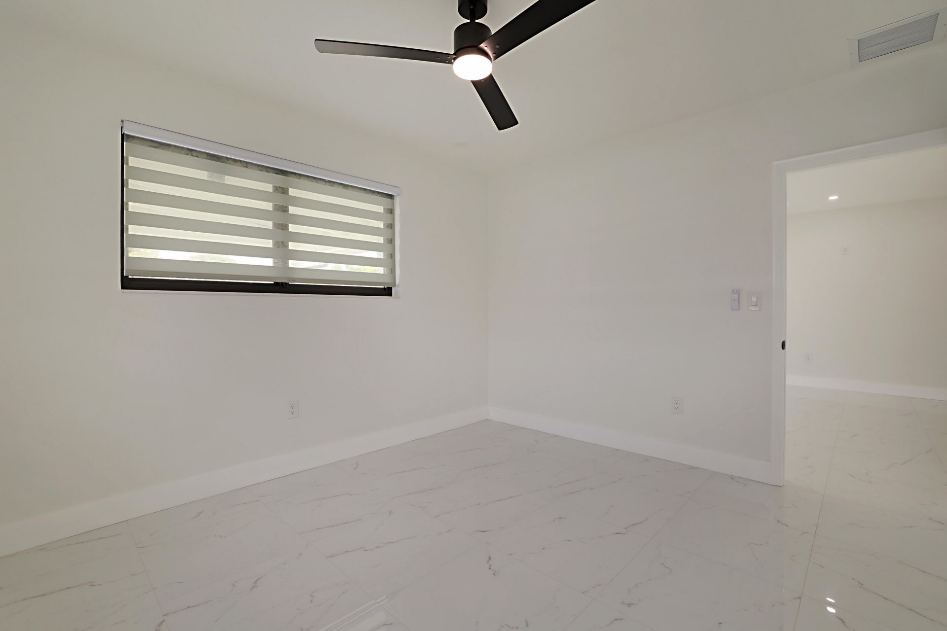 421 Fontana Drive, Palm Springs, FL 33461 Photo