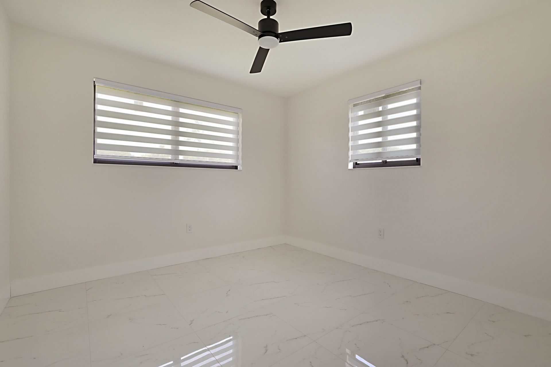 421 Fontana Drive, Palm Springs, FL 33461 Photo