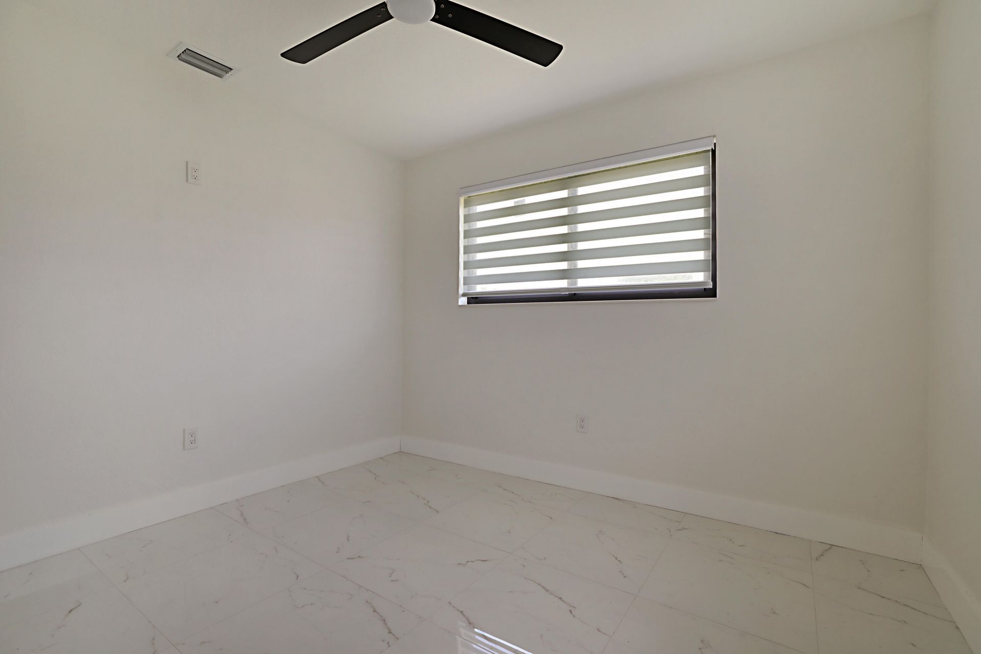 421 Fontana Drive, Palm Springs, FL 33461 Photo
