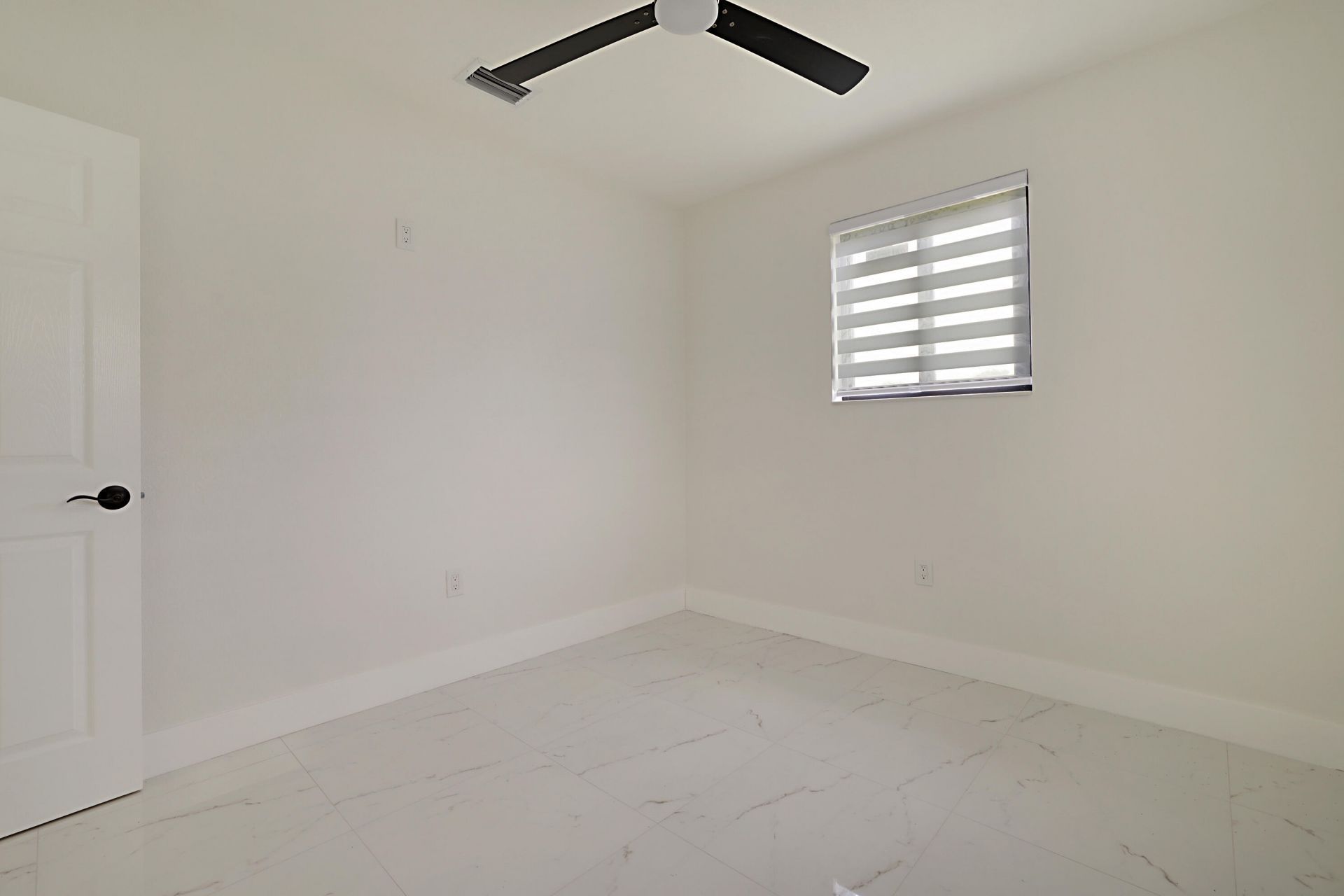 421 Fontana Drive, Palm Springs, FL 33461 Photo